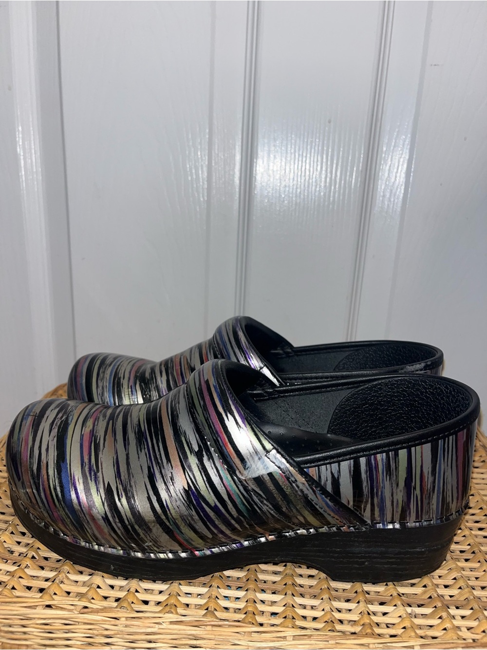 DANSKO Metallic striped clog